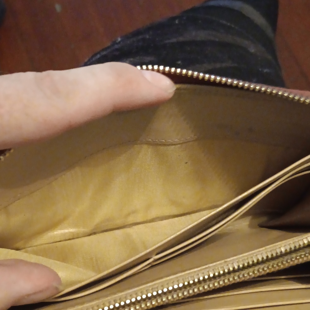 Prada Vintage Milano Zip Around Women's Rose Wallet (EUC) - Picture 5 of 14